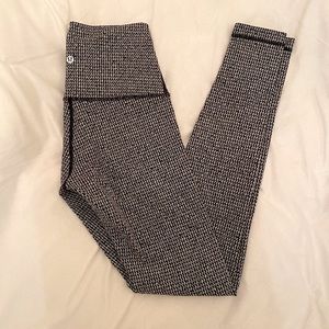 Lululemon Houndstooth Leggings - 6